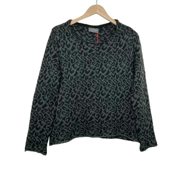 Wooden Ships Leopard Print Crew Sweater Size XS - Picture 1 of 6